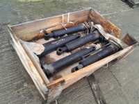 Unused Hydraulic Ram (5of)