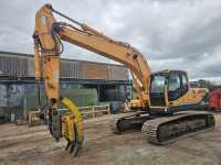 2014 Hyundai R220LC-9A 700mm Pads, CV, Geith Hydraulic QH, Piped, Strickland Manual 5 Finger Grab, Reverse Camera, A/C