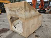 140cm x 190cm x 200cm Headwall (100cm x 100cm Centre)