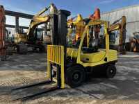 2016 Hyster H3.5FT Diesel Forklift. Electric stuttle. LED work lights. Warning beacons and cameras. Side shift.